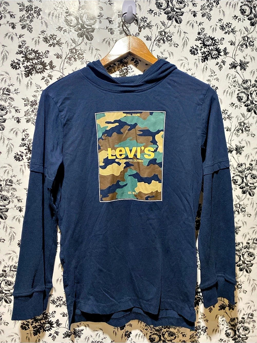 Levi's Boys Camo Box Logo Pullover Hoodie Blue & Green Large